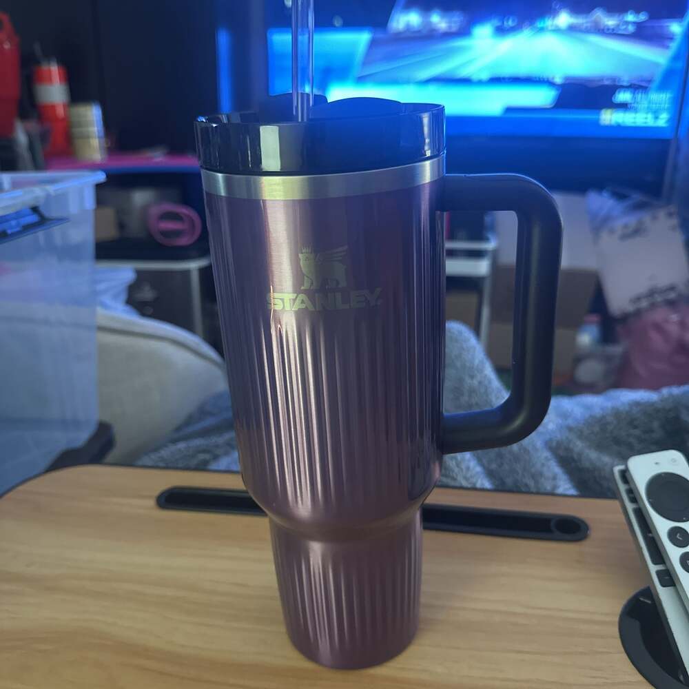 Stanley 40oz Fluted Wisteria Shine Tumbler